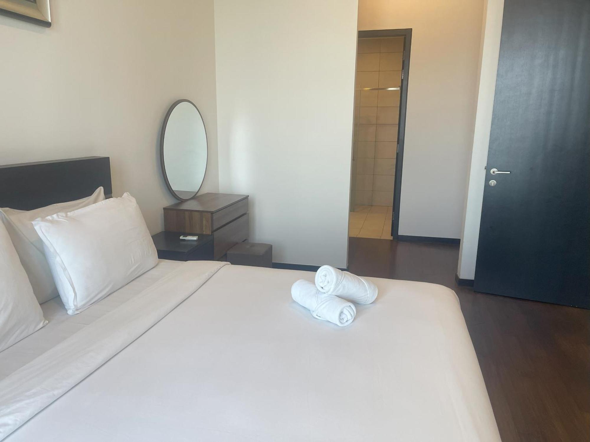 Astra At Opus Residences Куала-Лумпур Экстерьер фото