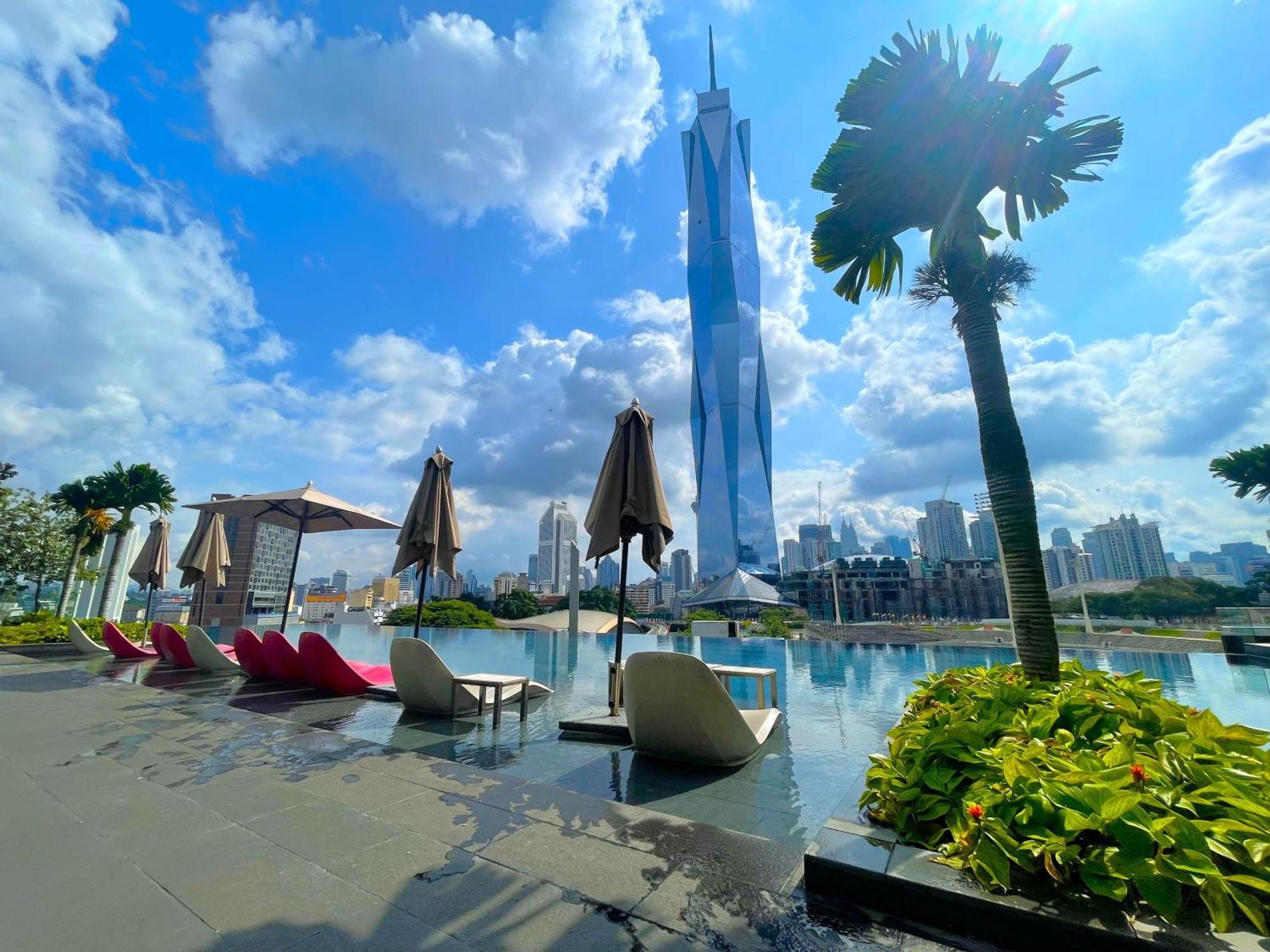 Astra At Opus Residences Куала-Лумпур Экстерьер фото